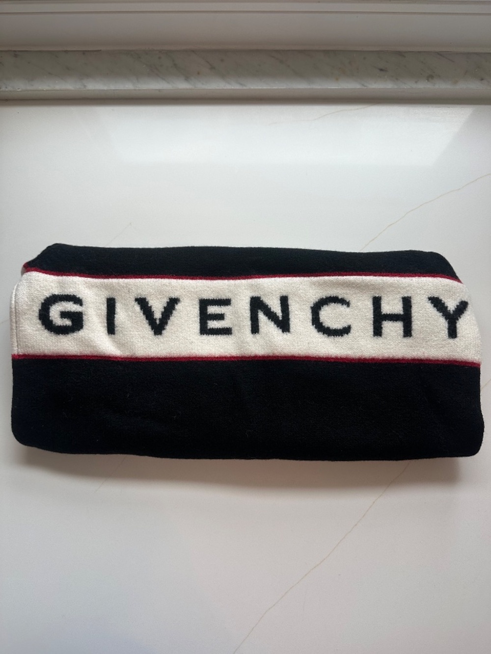 Givenchy Sweater - Picture 5 of 8